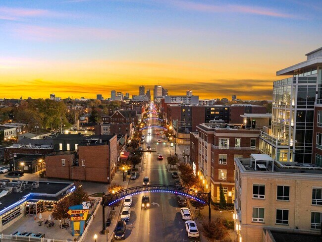 Building Photo - 1145 N High St