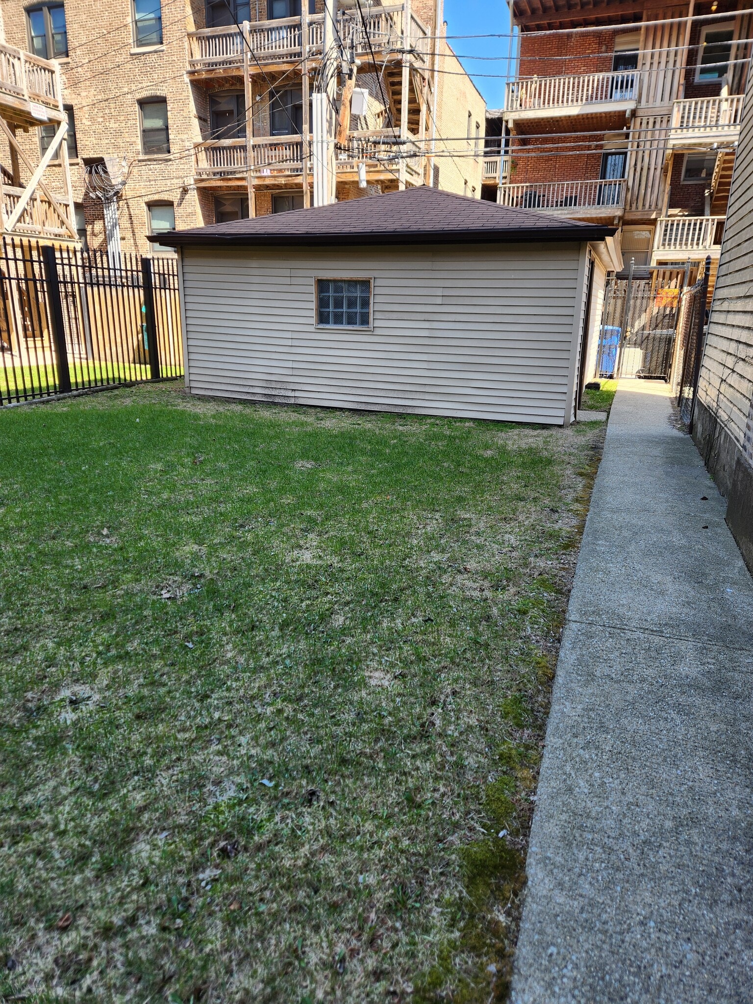 Building Photo - 5311 S Maryland Ave