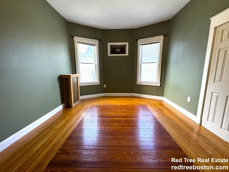 Building Photo - 24 Weld Hill St