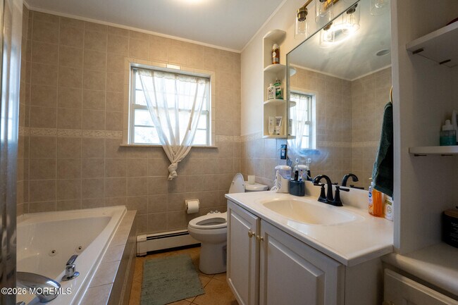 Building Photo - 406 Lawrence Dr