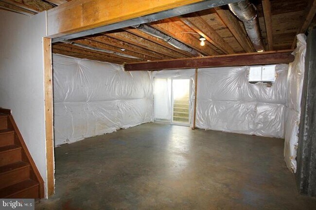 Building Photo - 35382 Gosling Ln