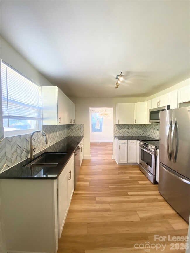 Building Photo - 1817 Rush Wind Dr