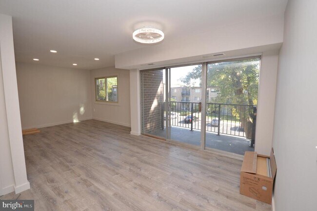 Building Photo - 12705 Dara Dr