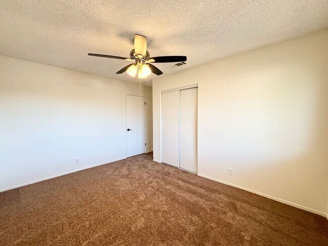 Building Photo - 9472 Wasco Ave
