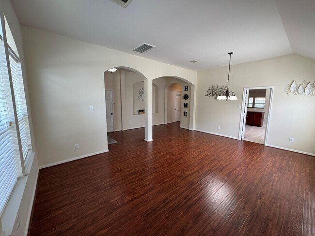 Building Photo - 9907 Rushing Springs Dr