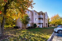 Building Photo - The Landings