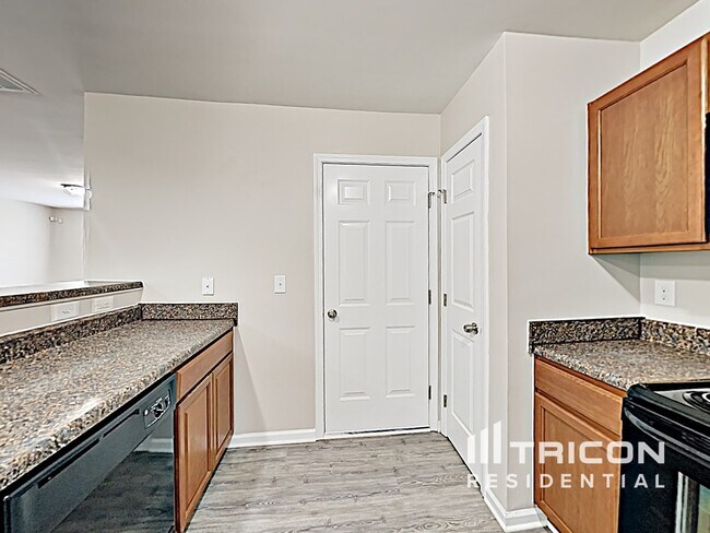 Building Photo - 4932 Magnasco Ln