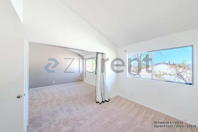 Building Photo - 1312 Alessandro Dr