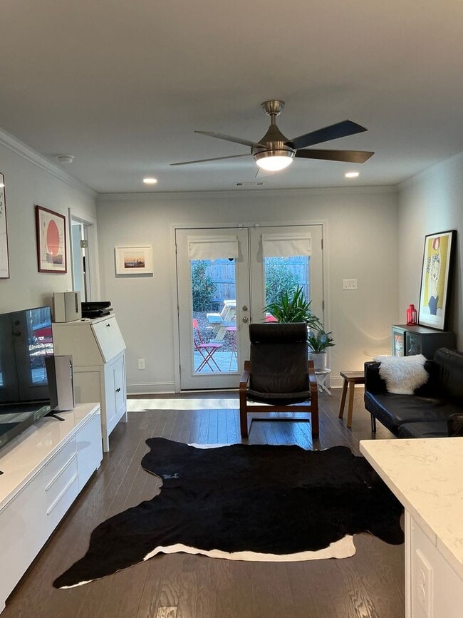 Building Photo - Normaltown home, a Charming 3 bedroom/ 2 bathroom Home Close to UGA and Hospitals!