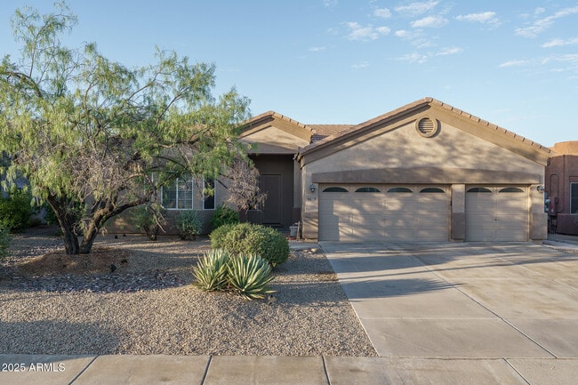 Building Photo - 4609 E Pinnacle Vista Dr