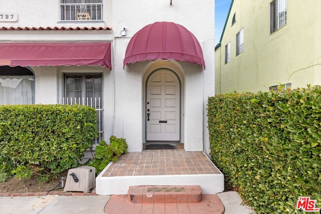 Building Photo - 727 Crenshaw Blvd