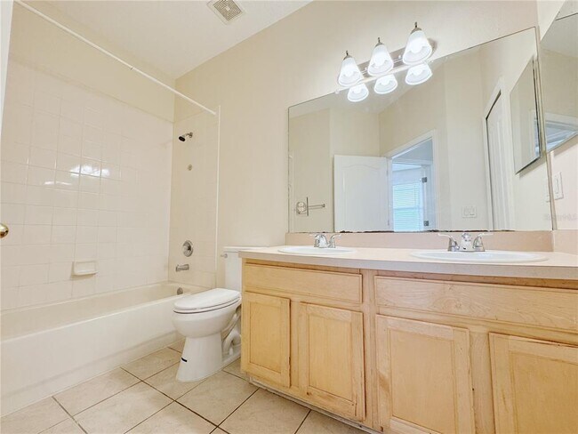 Building Photo - 4932 Bellthorn Dr