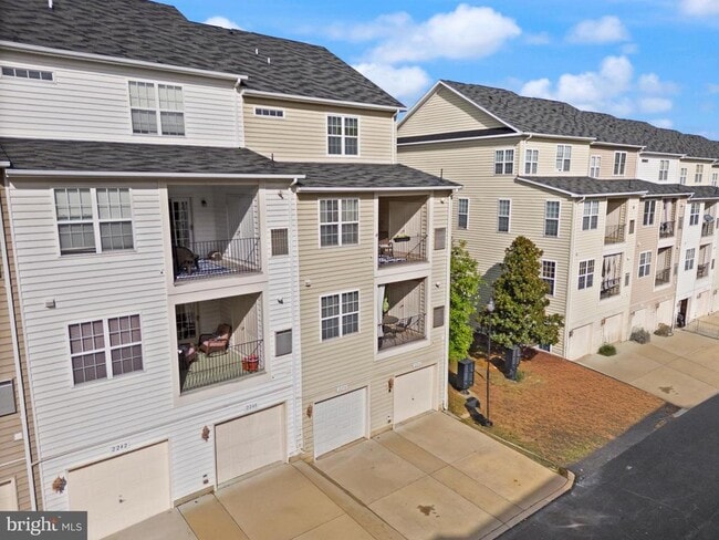 Building Photo - 2238 Margraf Cir