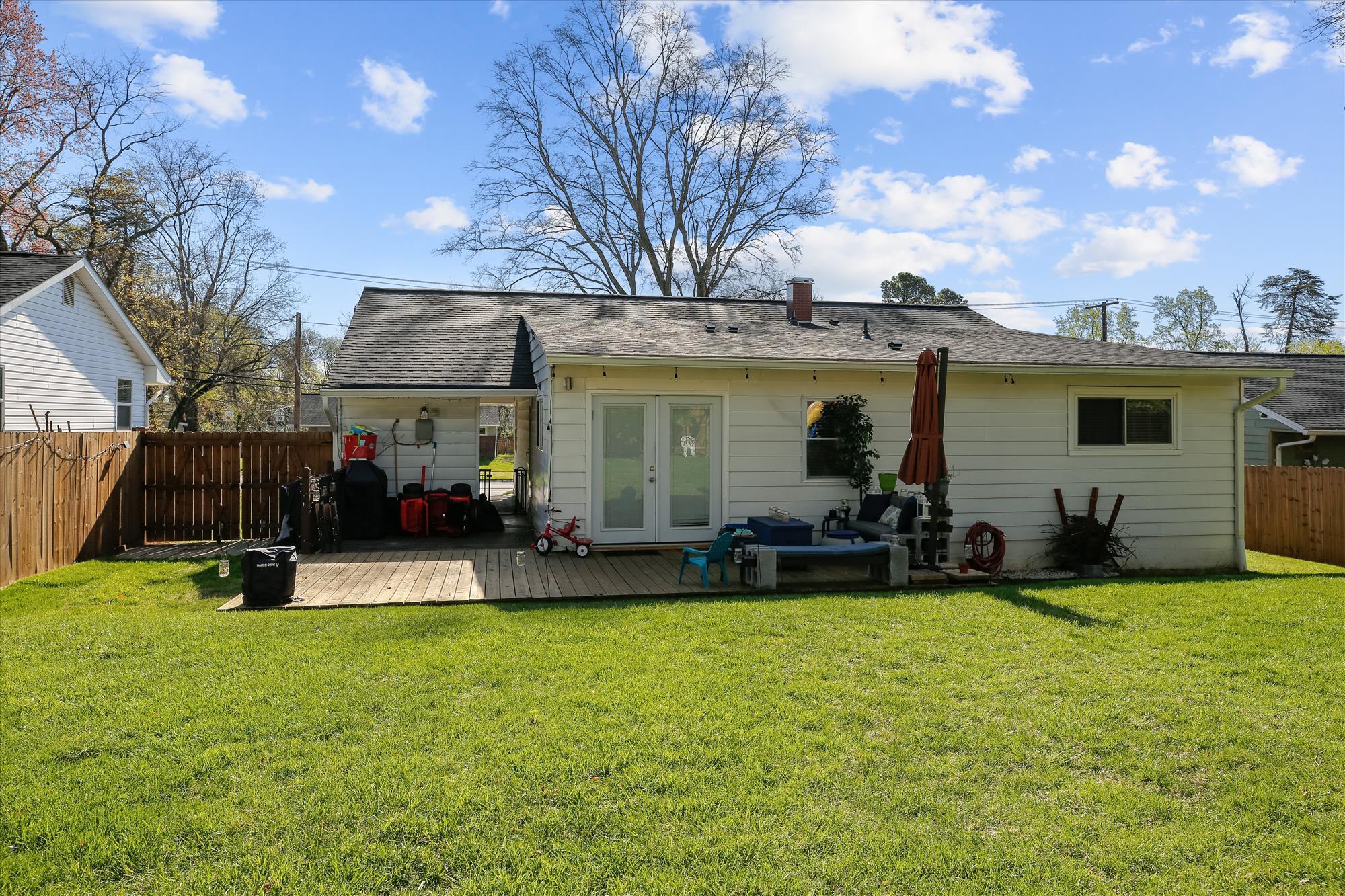 Back - 13810 Parkland Dr