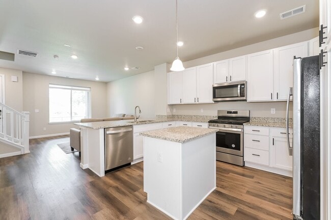 Building Photo - 14933 E Belleview Dr