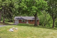 Building Photo - 329 Fairview Dr
