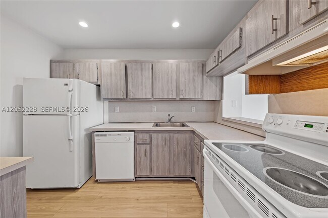 Building Photo - 7900 CAMINO 303