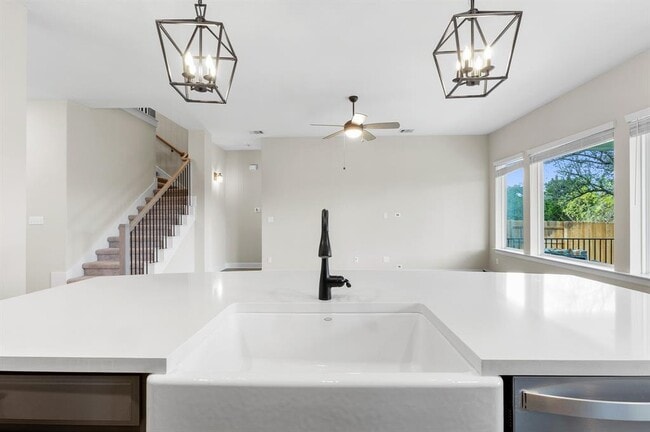 Building Photo - 1046 Hazy Hills Loop