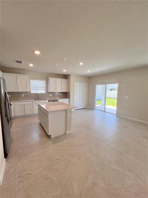 Building Photo - 1297 Regal King Dr