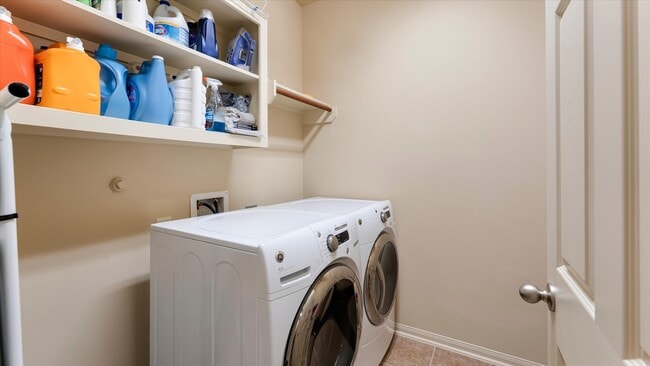 Building Photo - 17915 Quiet Loch Ln