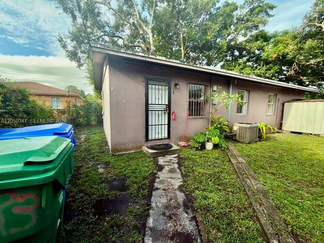 Building Photo - 800 NW 56th St