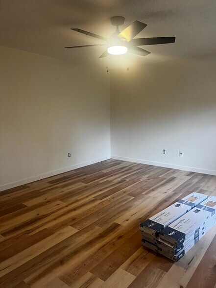 Building Photo - 914 Jerry St