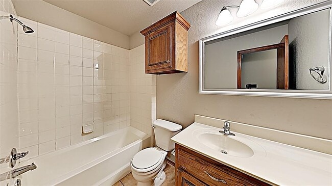 Building Photo - 2212 NW 157th Terrace