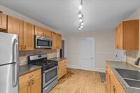 Building Photo - 23 West Ln