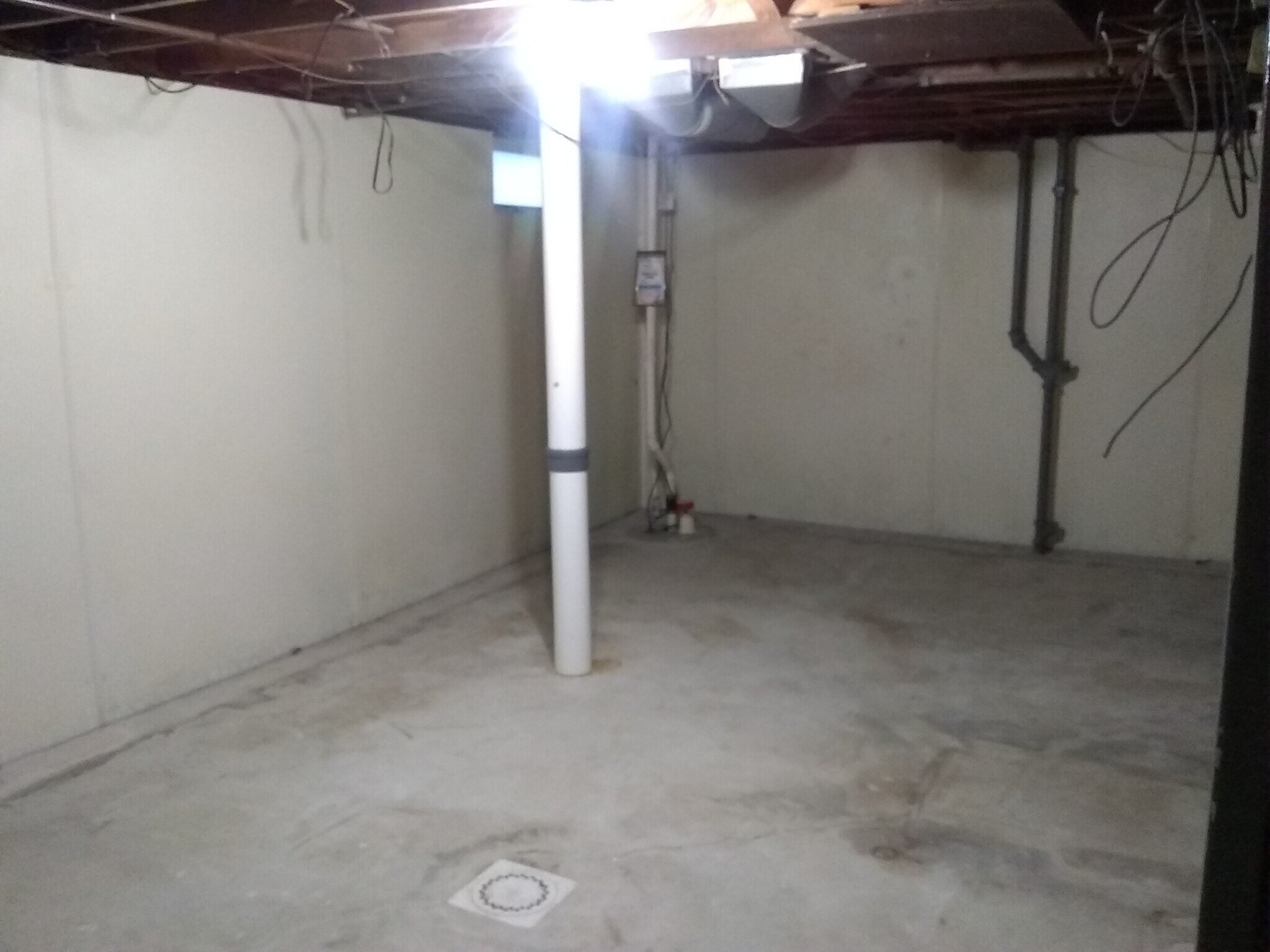 Building Photo - 2105 Eastlawn Pkwy