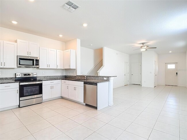 Building Photo - 6050 Acara Ln