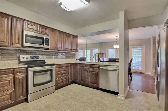 Building Photo - 2933 Country Pl Cir