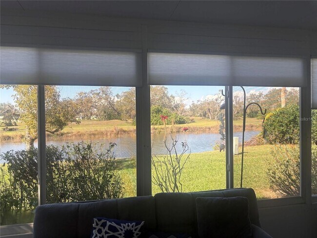 Building Photo - 205 Andover Pl N