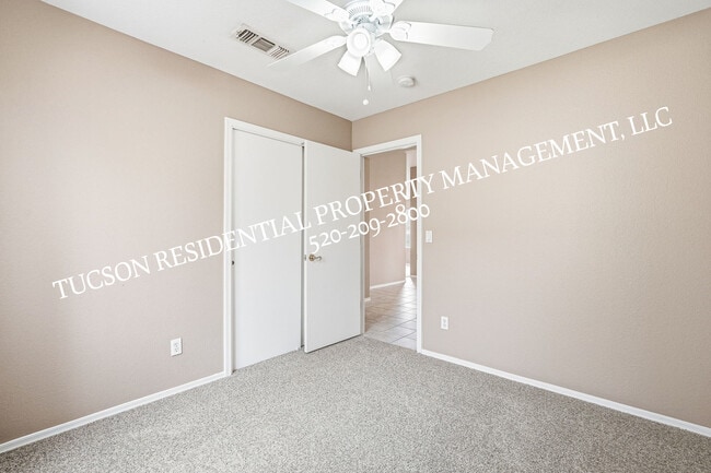 Building Photo - 8802 S Desert Valley Way