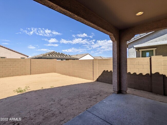 Building Photo - 16846 W Las Palmaritas Dr