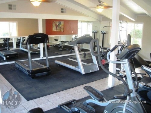 Building Photo - Villa East Apartments