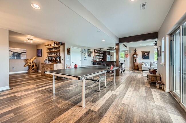 Building Photo - Luxury Living with Front Range Views, Hot ...