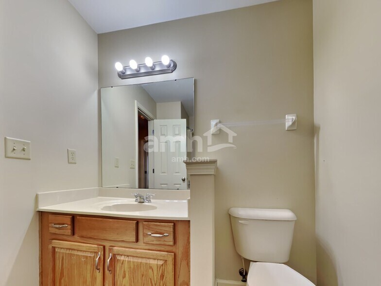 Building Photo - 5927 Peterson Ridge Ln