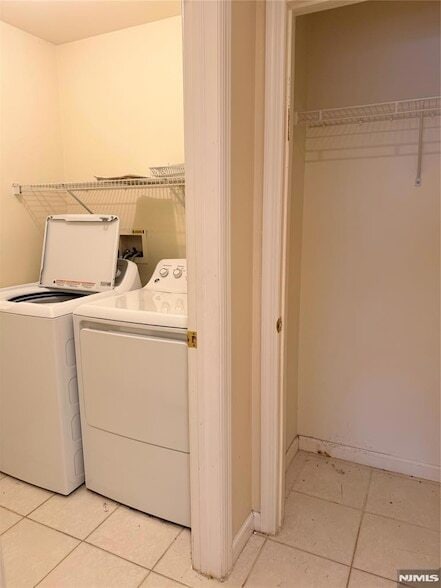 Building Photo - 63 Trotters Ln