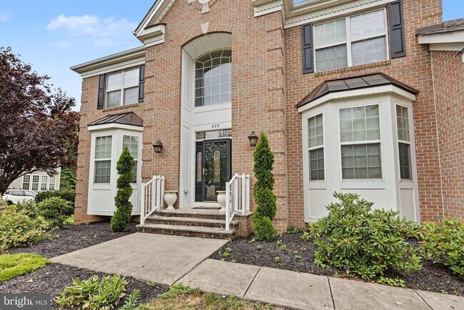 Building Photo - 228 Leffler Cir