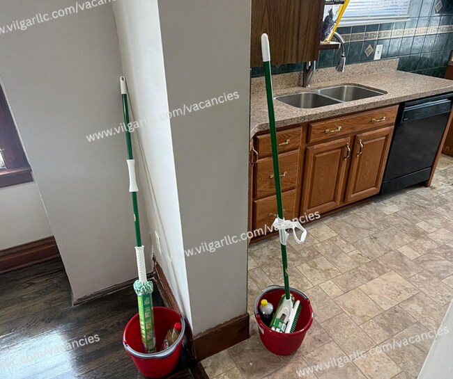 Building Photo - Newly Renovated  • 3 Bedrooms • 2 Bathroom  • 2 story Home