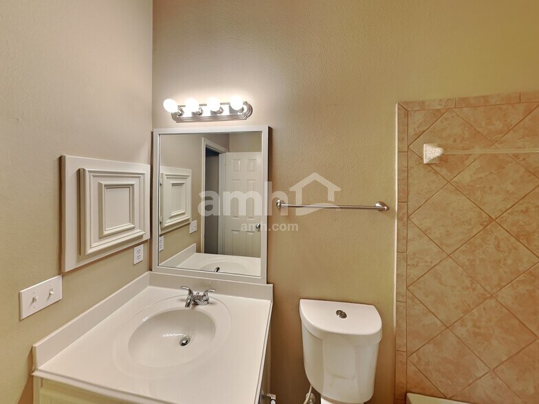 Building Photo - 13022 Golden Water Ct