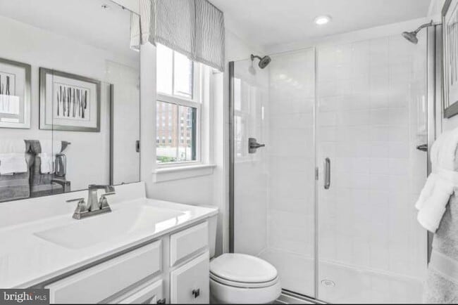 Building Photo - 2926 WATERFRONT Way