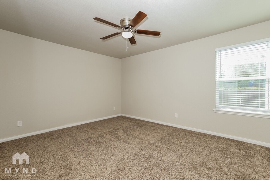 Building Photo - 6030 Southern Vis