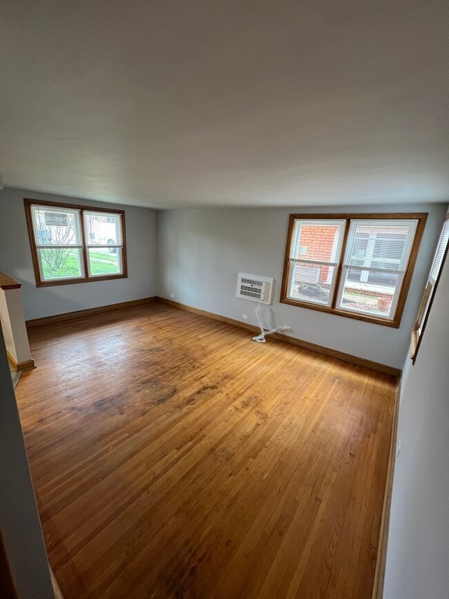 Building Photo - 4148 W 87th St