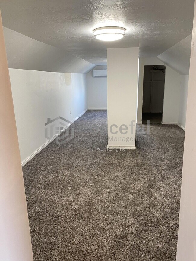 Building Photo - 4326 S 900 E