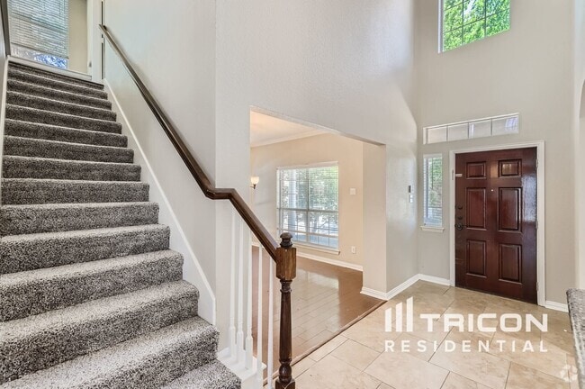 Building Photo - 2624 Dunbar Dr