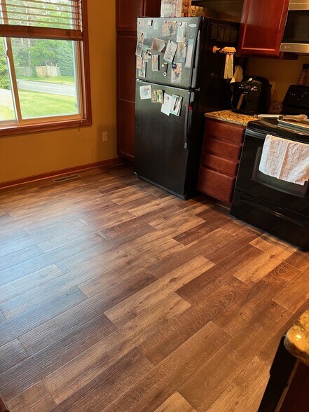 Kitchen - 2641 New Century Pl E