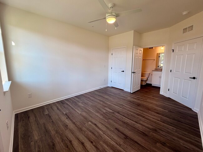 Building Photo - 1145 Savannah Rd