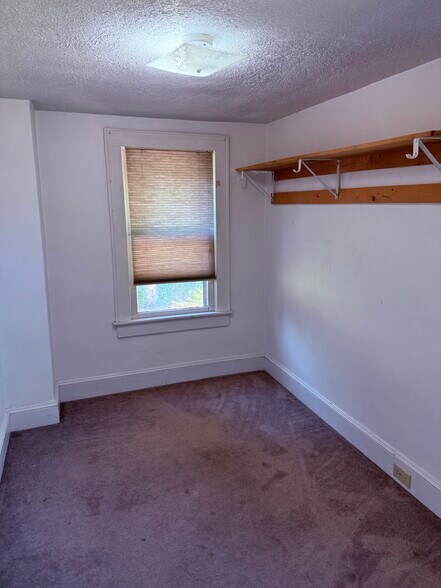 Building Photo - 50 Kirkendall Ave