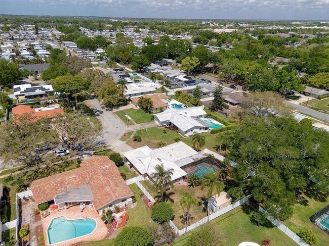 Building Photo - 2315 Minneola Rd